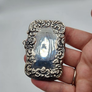 Antique Sterling Silver Vesta Case
