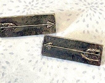 Bouton flèche en métal étain Green Girl Studios - Artisan Supplies by Charm Obsession Boho Arrow