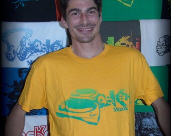 ASKAN UNITED "Platinums" t-shirt - Yellow t-shirt - green inking