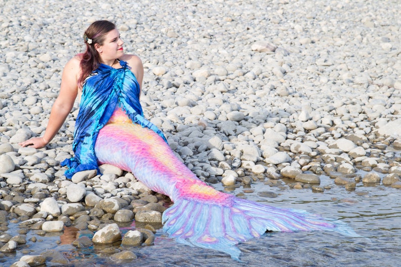 Swimable full silicone mermaid tail image 9