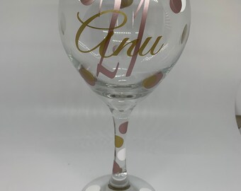 GIRLS BIRTHDAY WINE GLASS GIRLS LADIES 18TH 21ST 30TH BIRTHDAY PARTY GIRL GIFT