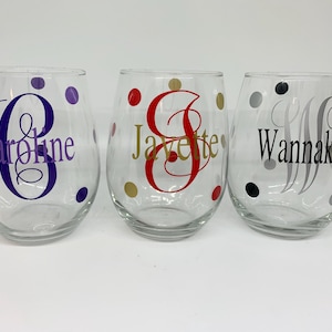 Personalized Wine Glasses, Personalized Wine Glass, Name on Wine Glass, Custom Wine Glass, Custom Wine Glasses, Bridesmaid Wine Glasses