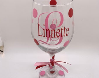 Personalized Wine Glasses, Personalized Wine Glass, Name on Wine Glass, Custom Wine Glass, Custom Wine Glasses, Bridesmaid Wine Glasses