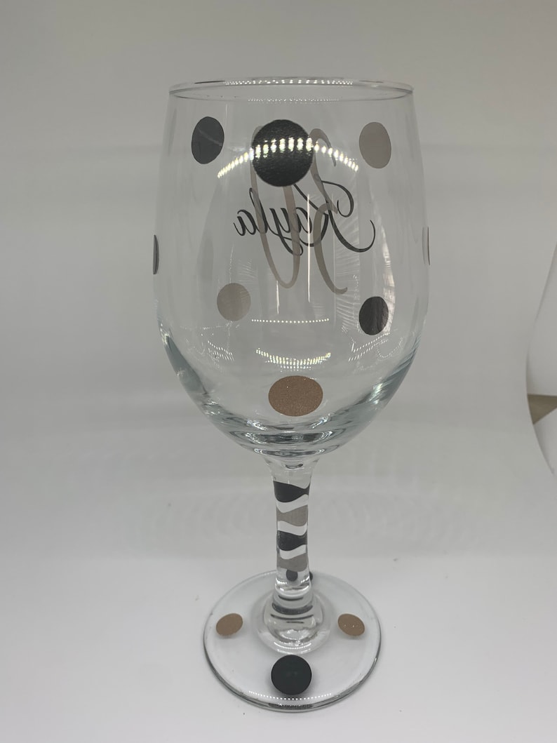 Personalized 30th Birthday Wine Glass, 30th Birthday Glass, 30th Birthday, 30th Birthday Gift, 30th birthday party, Birthday, Birthday Girl imagem 6