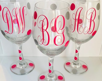 Personalized Wine Glasses, Custom Wine Glasses, Wine Lovers Gift, Custom Bridal Party Gifts, Monogram Wine Glasses,  Personalized Glasses