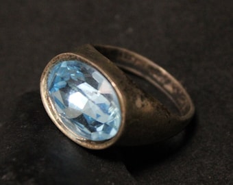 Sterling Silver Vintage Gypsy Set Oval Blue Topaz Ring Size 7, Blue Topaz Jewelry, Modernist Topaz Ring, Gypsy Set Ring, Vintage Sterling