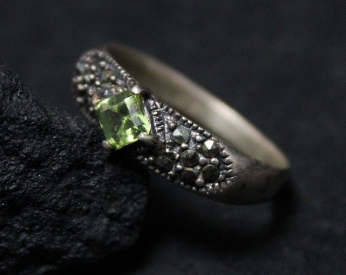 Sterling Silver Princess Cut Peridot and Marcasite Ring Size 8, Sterling Silver Peridot Jewelry, August Birthstone Jewelry, Vintage Ring