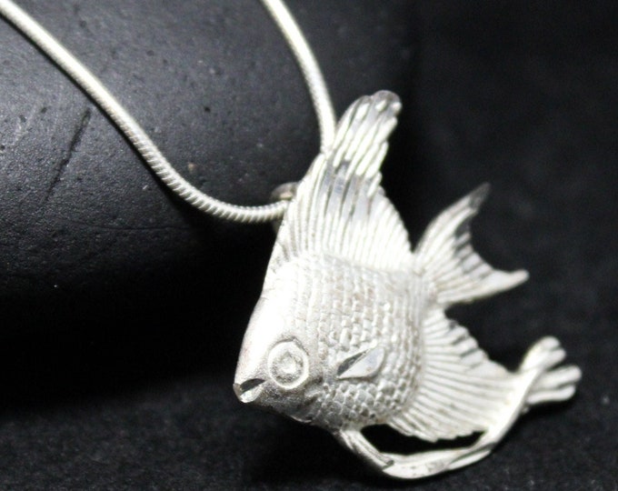 Sterling Silver Fish Necklace, Sterling Silver Sea Life Necklace, Sterling Fish Jewelry, Tropical Jewelry, Sterling Ocean Pendant