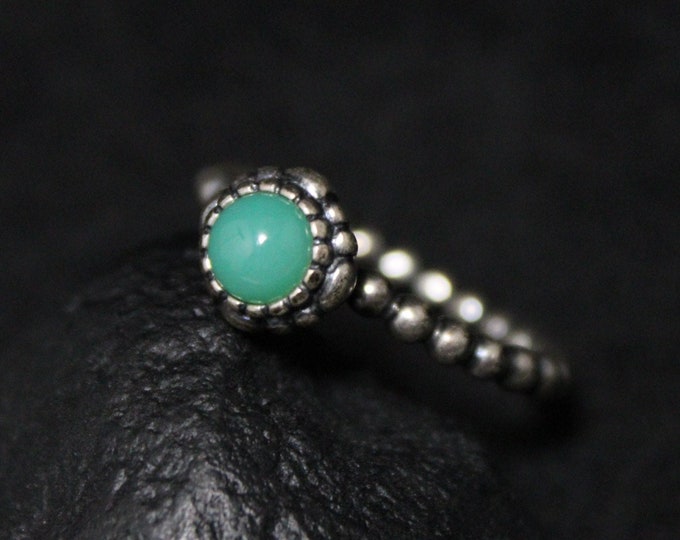 Sterling Silver Dainty Granulated Chrysoprase Ring Size 6 Perfect for Stacking, Minimalist Sterling Gemstone Jewelry, Chrysoprase Jewelry