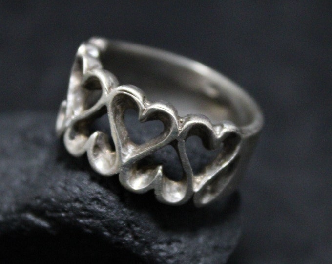 Adorable Sterling Silver Cut Out Heart Band Ring Size 6, Sterling Heart Band, Silver Heart Ring, Vintage Heart Ring, Silver Heart Jewelry