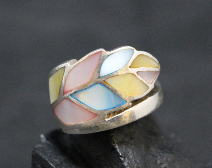 Sterling Silver Pastel Mother of Pearl Inlay Leaf Ring
