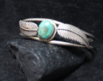 Stunning Turquoise Cuff Bracelet, Leaf Design Cuff, Southwestern 925 Sterling Silver Cuff Bracelet, Authentic Vintage