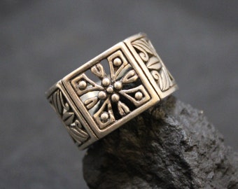 Sterling Silver Abstract Filigree Ring