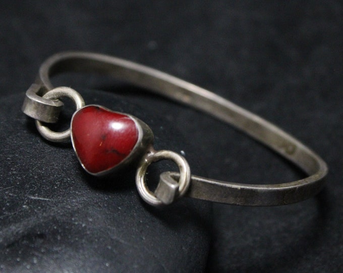 Valentine's Day Sterling Silver Hoop and Loop Red Jasper Taxco Mexico Tension Heart Bangle Bracelet Extra Small, Youth Silver Bracelet