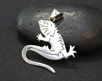 Sterling Silver Iguana Pendant, Iguana Jewelry, Sterling Iguana Pendant, Sterling Silver Iguana Necklace, Sterling Animal Pendant