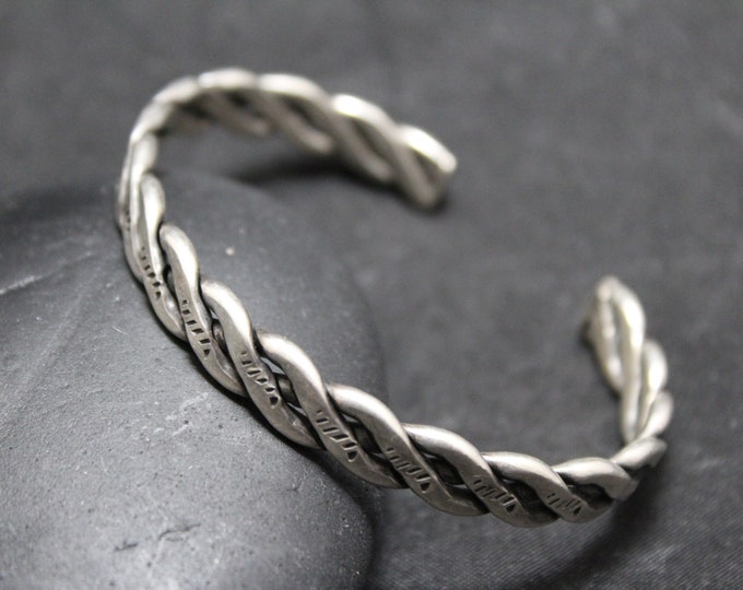 Solid Twisted Silver Unisex Cuff Bracelet, Twisted Sterling Cuff Bracelet, Women's Cuff Bracelet