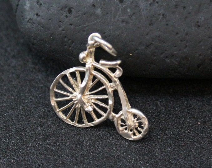 Sterling Silver Vintage Tricycle Charm Pendant