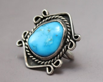 Vintage Sterling Silver and Turquoise American Ring