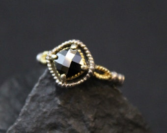 Sterling Silver and Black Faceted Gemstone Two Tone Rope Ring