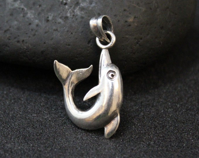 Sterling Silver Swimming Dolphin Pendant, Dolphin Jewelry, Small Dolphin Pendant, Beach Jewelry, Dolphin Souvenir Jewelry, Dolphin Gift
