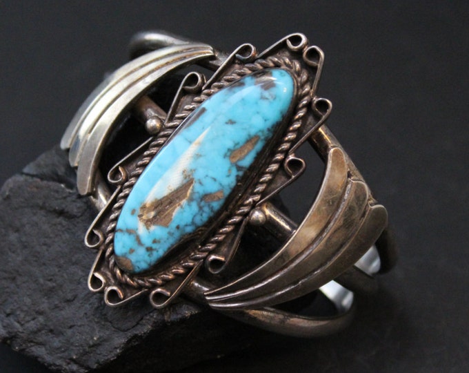 Old Pawn Native American Navajo Turquoise Cuff Bracelet with Rope Border