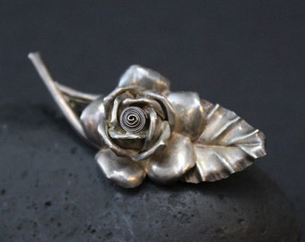 Valentine&#39;s Day Sterling Silver Vintage Rose Flower Brooch Pin