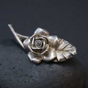 Valentine&#39;s Day Sterling Silver Vintage Rose Flower Brooch Pin