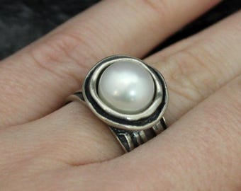 Vintage Sterling Silver Modern Boho Gemstone Ring, VTG 925 White Shiny Gemstone Wide Band Ring, Silver MultiBand Ring, Size 8, Size 9 1/4