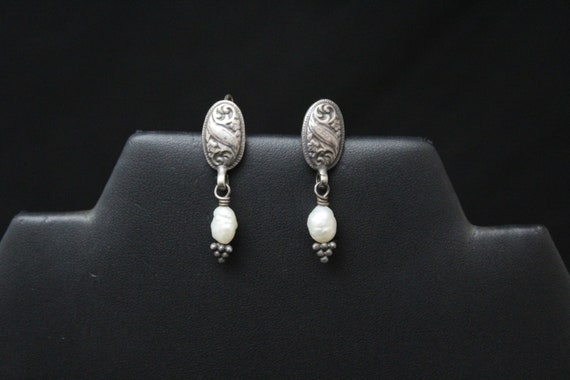 Sterling Silver Repousse Pearl Dangle Earrings, Sm