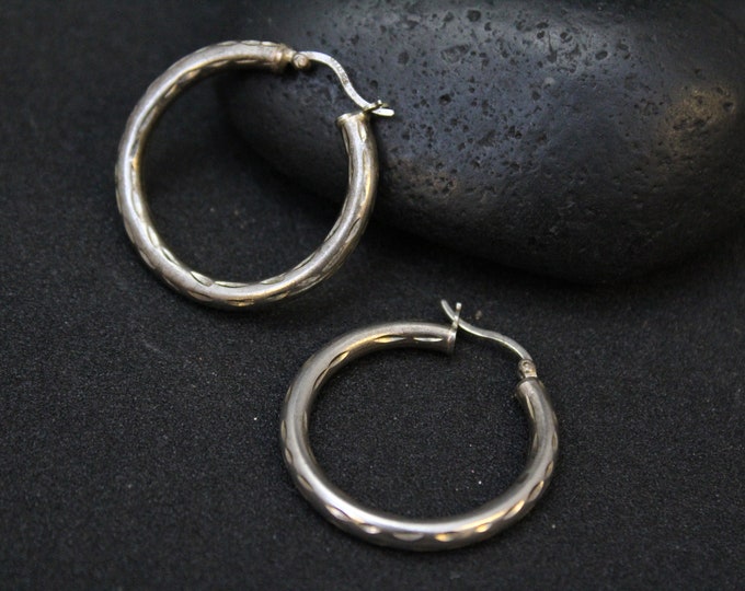 Sterling Silver Diamond Cut Hoop Earrings, Simple Sterling Hoops, Round Sterling Hoop Earrings, Diamond Cut Sterling Silver Jewelry