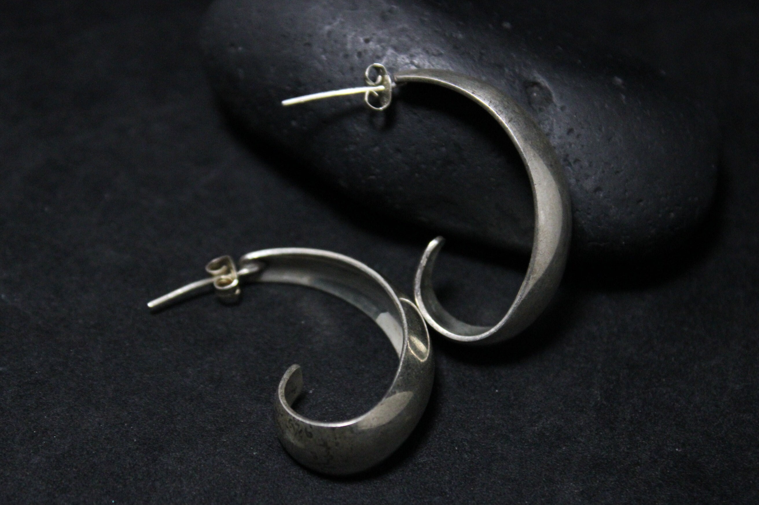 Everyday Hoop Earrings | Hoop earrings, Everyday hoops, Earrings