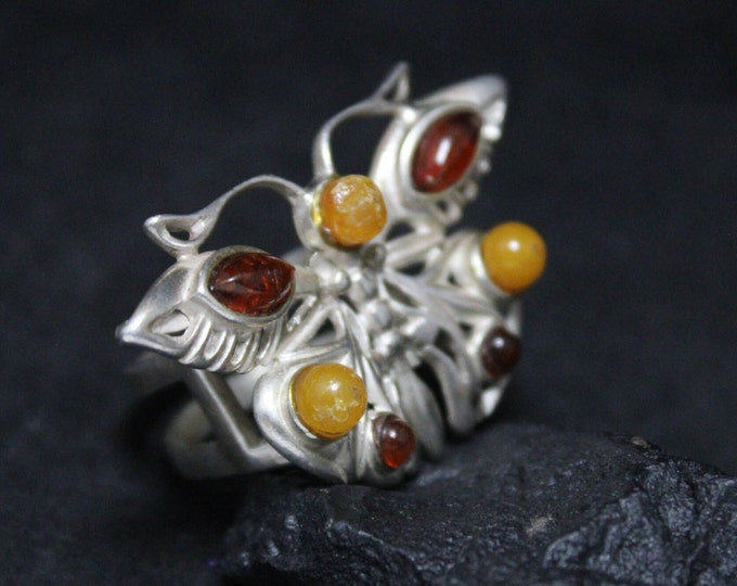 Sterling Silver Unique Butterfly Amber Boho Ring Size 7, Sterling Butterfly Jewelry, Sterling Amber Jewelry, Unique Amber Ring, Moth Jewelry