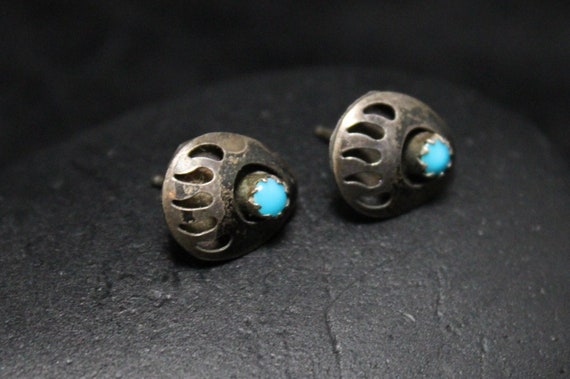 Sterling Silver Turquoise Bear Paw Shadow Earrings, Southwest Bear Paw Earrings, Silver Bear Paw Shadowbox Earrings, Vintage Turquoise