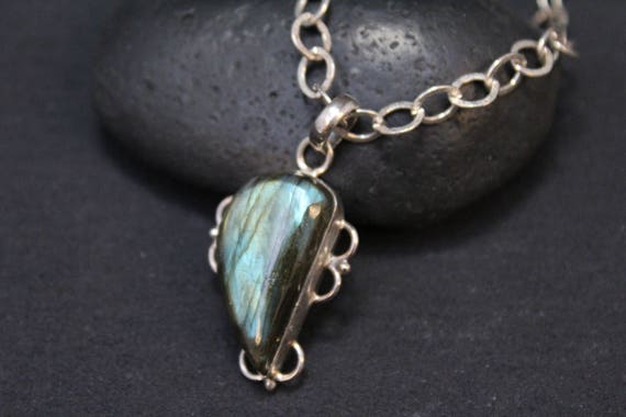 Sterling Silver Labradorite Necklace, Labradorite Pendant, Sterling Silver Labradorite Jewelry, Sterling Gemstone Statement Necklace