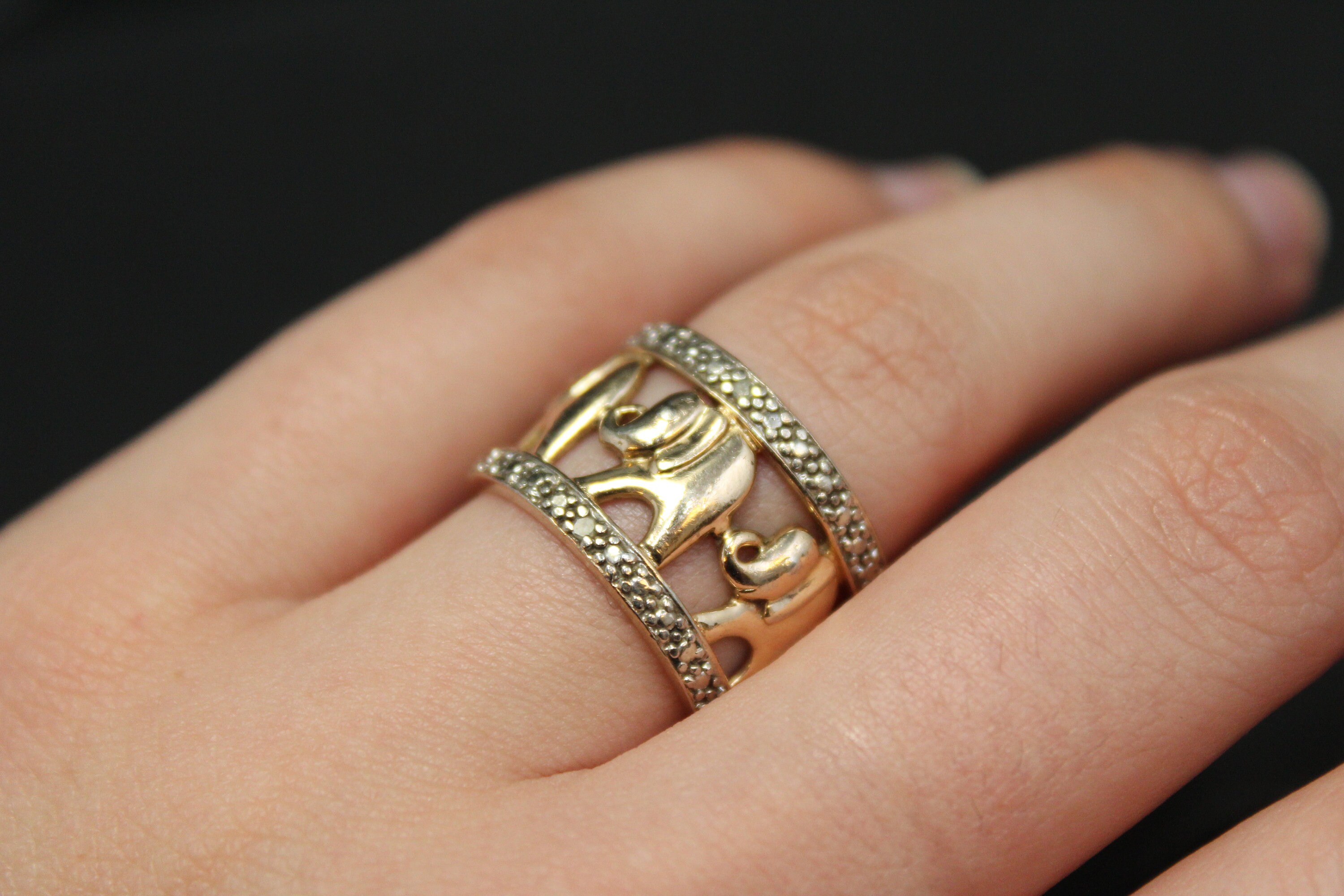 Gold Elephant Hair Ring with Twisted Edges - Cape Diamond Exchange | Shop  Jewelry Online - Jewelry Shop in Cape Town
