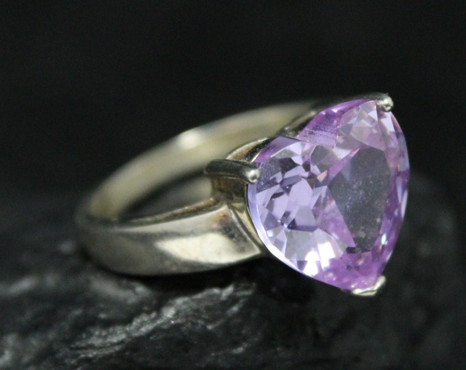 Sterling Silver Lilac Purple CZ Heart Ring Size 8, Purple Gemstone Jewelry, Purple Silver Ring, Heart Cocktail Ring, Gemstone Cocktail Ring