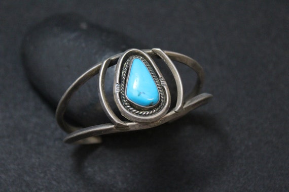 Sterling Silver Turquoise Cuff Bracelet, Sterling Turquoise Cuff, Oval Turquoise Bracelet, Turquoise Gemstone Cuff Bracelet