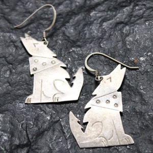 Socute925 Howling Wolf Earrings | Howling Wolf Dangle Earrings