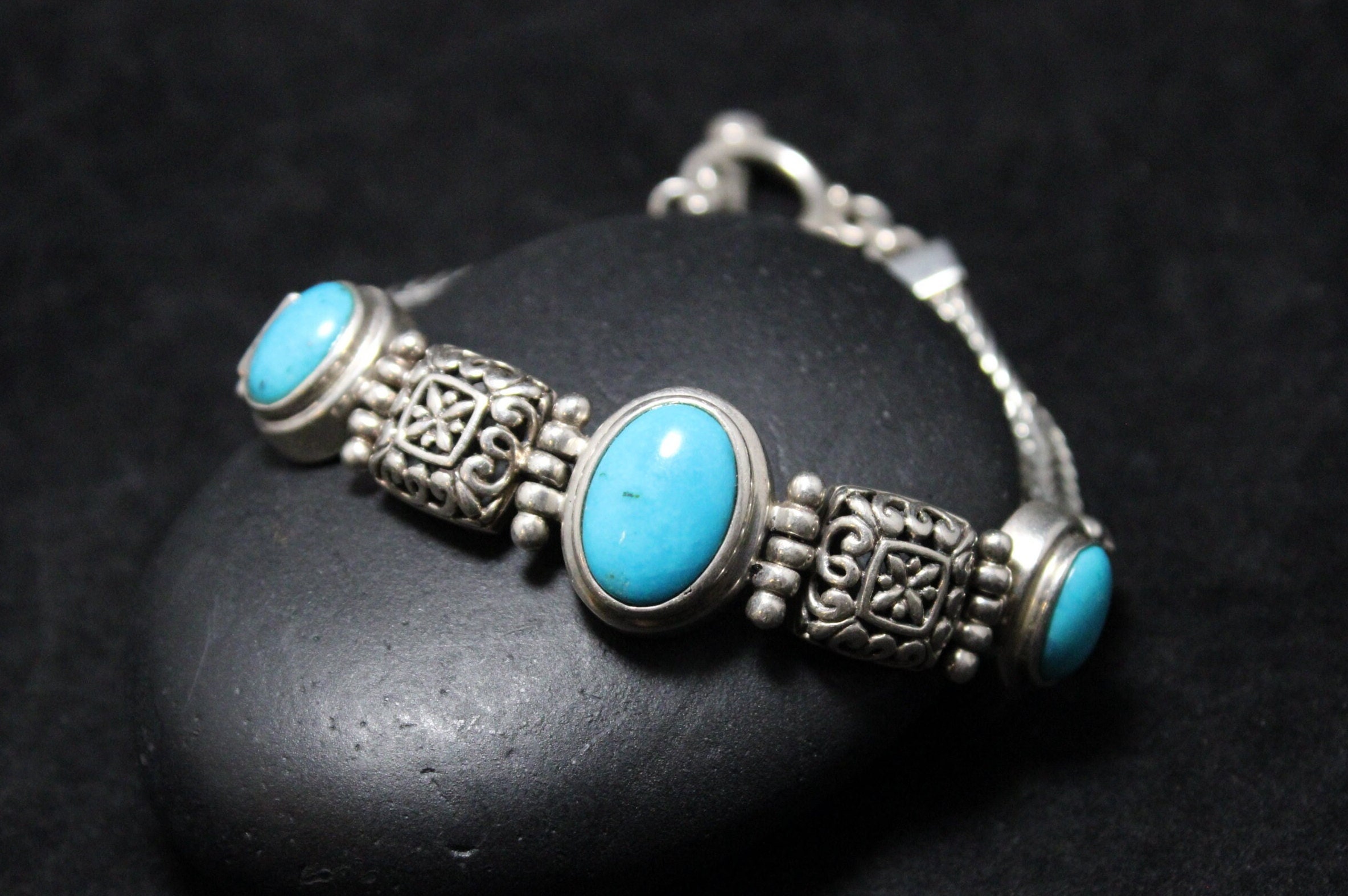 Vintage Three Stone Turquoise Cuff Bracelet – Winter Sun Trading Co.