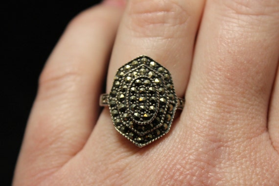Sterling Silver Marcasite Art Deco Ring Size 7, A… - image 6