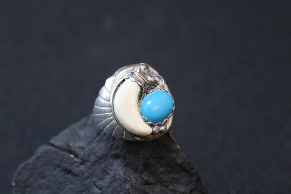 Sterling Silver Coyote Tooth and Turquoise Ring - image 2