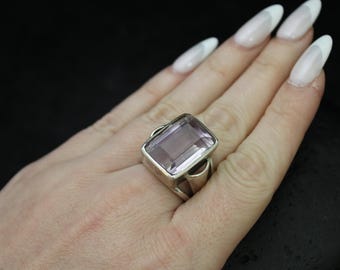 Vintage Modernist Sterling Silver Pink Stone Statement Ring, VTG 925 Silver MidCentury Bezel Set Pink Gemstone Cocktail Ring, Size 6.5