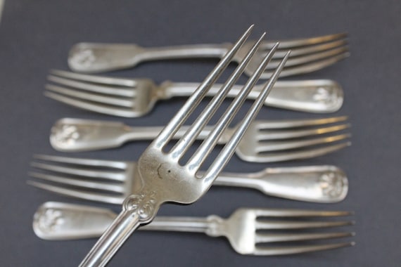 Set of 6 Sterling Silver Tiffany & Co Shell and Thread Forks With