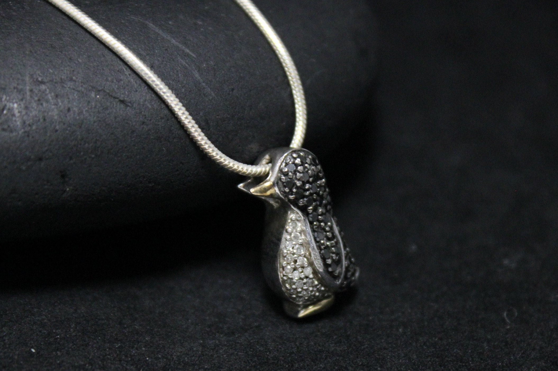 2 Tone Penguin Necklace – LAONATO