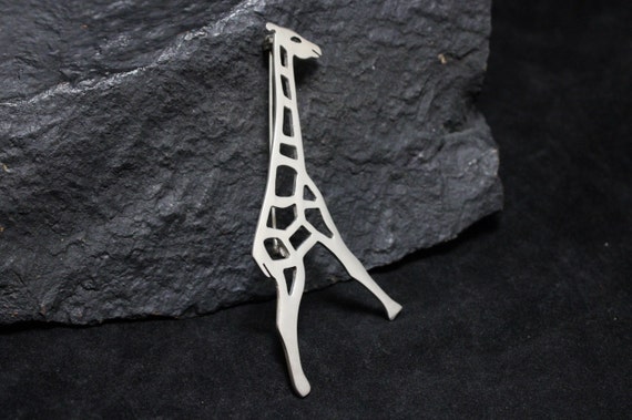Sterling Silver Giraffe Brooch Pin, Sterling Giraffe, Animal Pin, Safari Animal Jewelry, Sterling Giraffe Brooch, Animal Jewelry