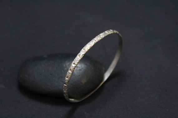 Sterling Silver Floral Pattern Bangle Bracelet, S… - image 1