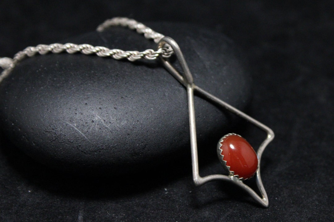 Collana unica di corniola ovale in argento sterling vintage