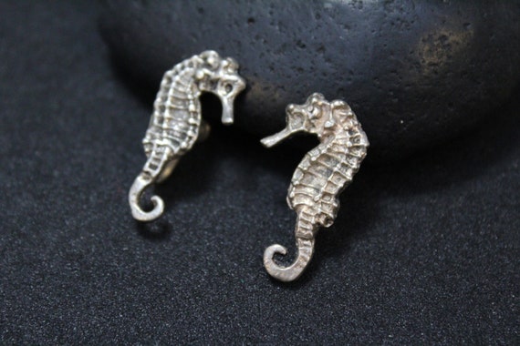 Sterling Silver Seahorse Screw Back Clip On Earrings, Large Sterling Seahorse Earrings, Vintage Seahorse Jewelry, Ocean Jewelry