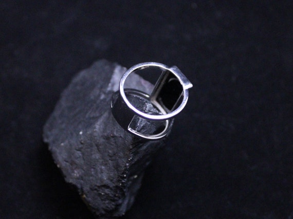 Sterling Silver Unique Split Shank Ring With Blac… - image 4