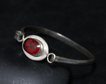 Sterling Silver Vintage Hoop and Loop Red Jasper Taxco Mexico Tension Bangle Bracelet, Sterling Red Jasper Jewelry, Sterling Cuff Bracelet